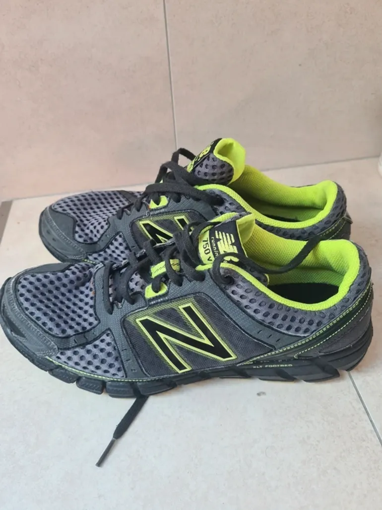 Used New Balance Sneakers bike — image 1 of 6