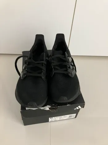 Brugt Adidas Ultraboost 5 bike