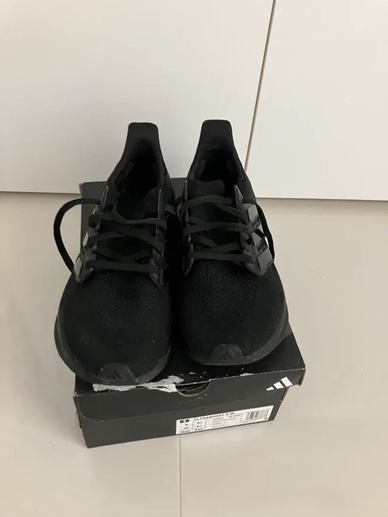 Brugt Adidas Ultraboost 5 bike — billede 1 af 15