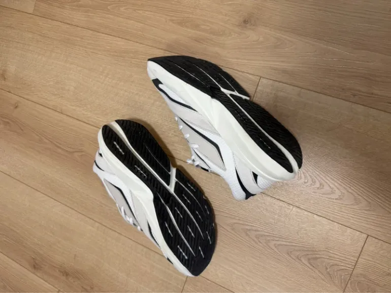 Used Adidas Lightblaze Adizero bike — image 5 of 5