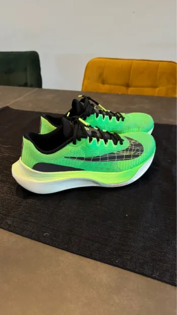 Brugt Lightweight Nike Zoom Fly 5 Ekiden bike — billede 3 af 12