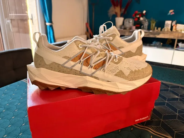 Used New Balance Tektrel V1 bike — image 1 of 9