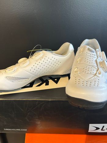 Used Lake CX239 Road Cycling Shoes 2025 bike — image 7 of 7