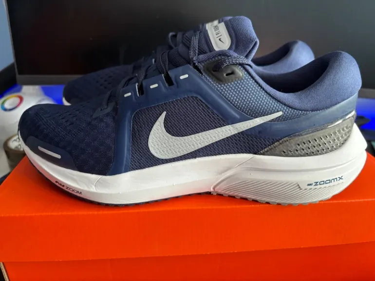 Brugt Nike Air Zoom Vomero 16 bike — billede 1 af 6