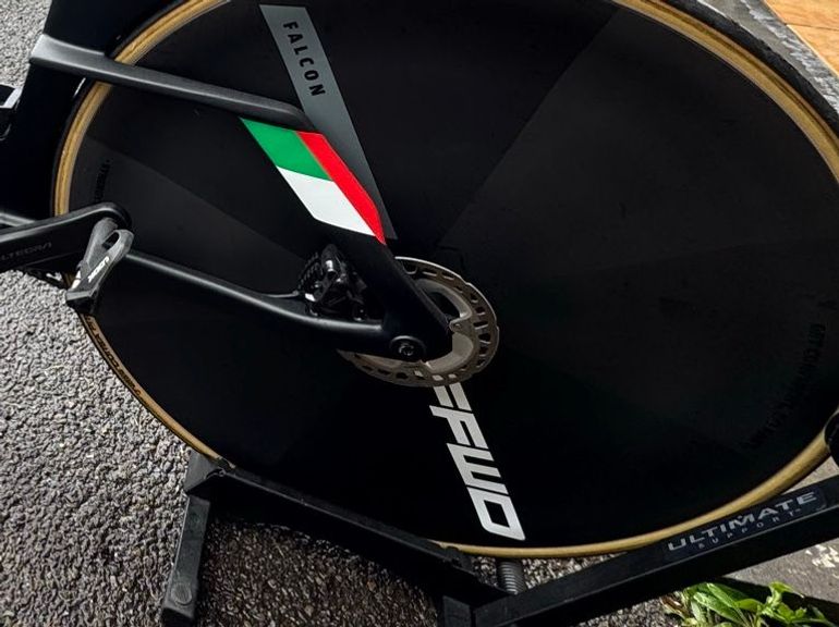 Použité Ffwd TT Disc Lenticulaire Ultegra 12v 2025 bike — obrázek 1 z 2