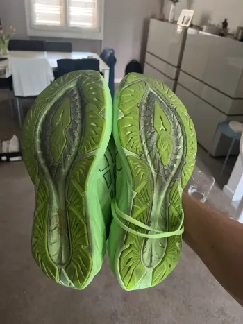 Used Asics novablast 4 bike — image 5 of 6