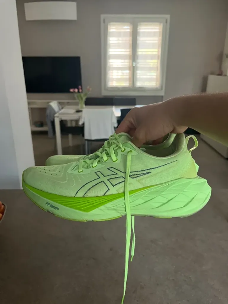 Used Asics novablast 4 bike — image 1 of 6