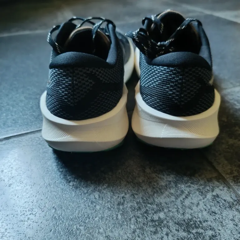 Used Asics Trabuco 14 bike — image 4 of 7