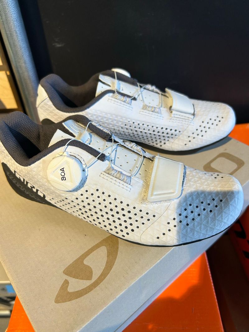 Used Giro Cadet Women’s White 36 Cycling Shoes