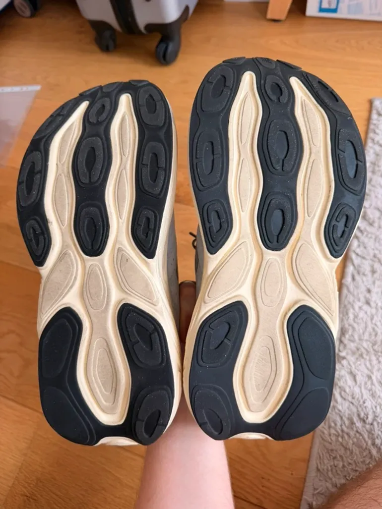Used New Balance FRESH FOAM X MORE V5 bike — image 7 of 7
