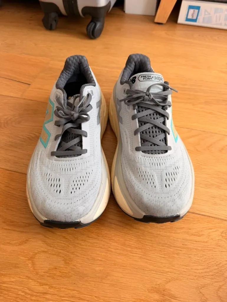 Used New Balance FRESH FOAM X MORE V5 bike — image 5 of 7