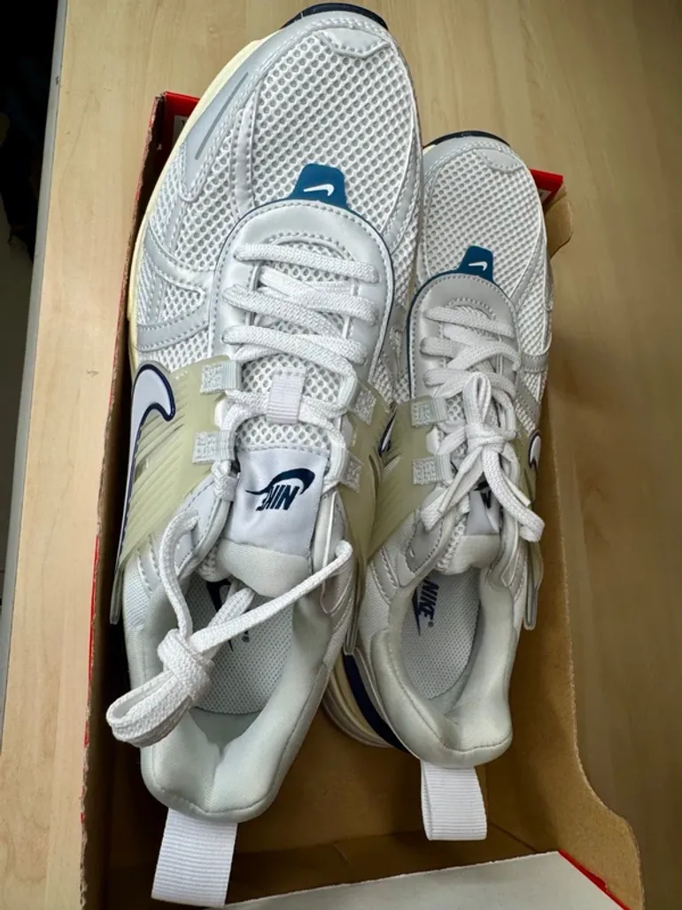 Used White Nike V2K Run bike — image 7 of 10