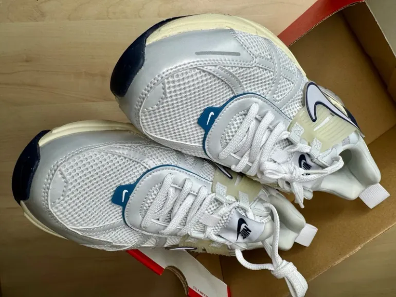 Used White Nike V2K Run bike — image 10 of 10