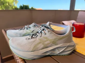 Used Asics Novablast 5 bike