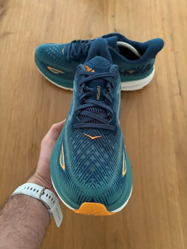 Used Hoka Clifton 9 bike — image 7 of 11