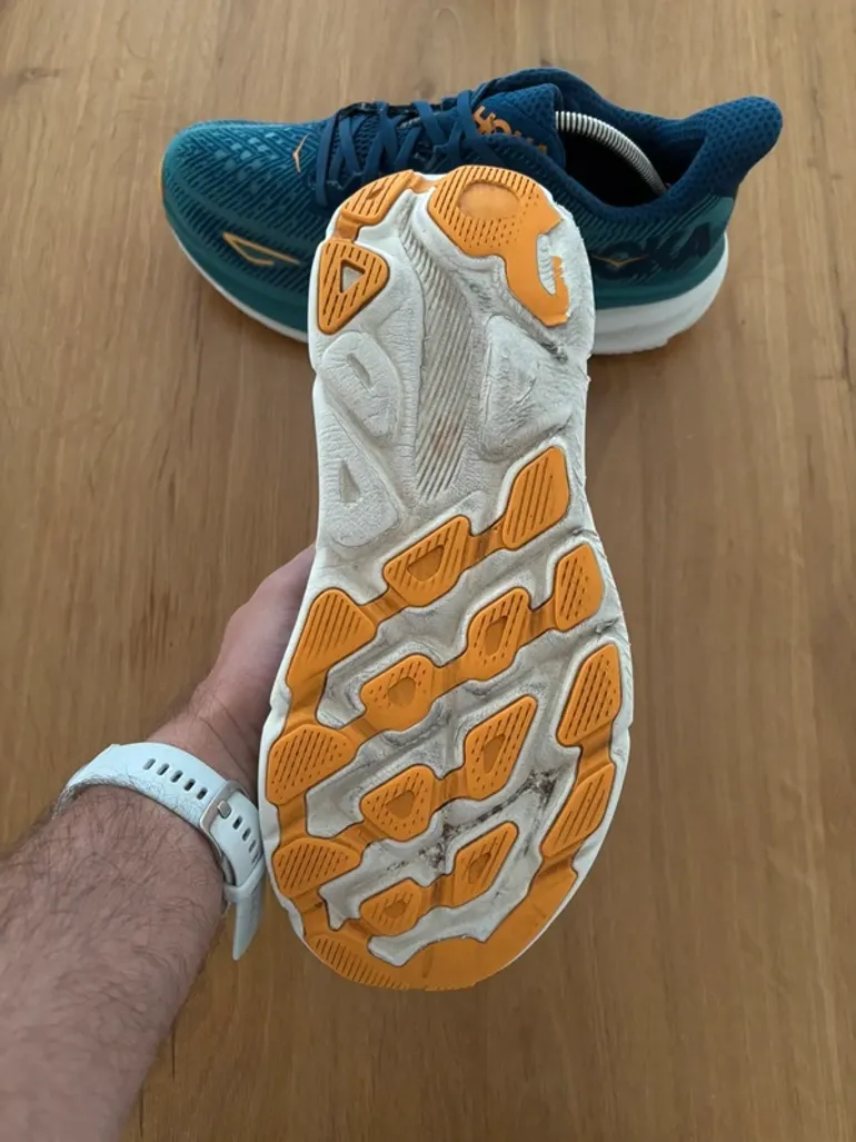 Used Hoka Clifton 9 bike — image 10 of 11