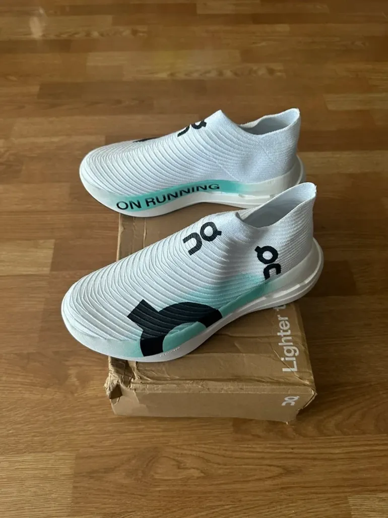 Brugt On Running On Shoes size 43 bike — billede 1 af 4