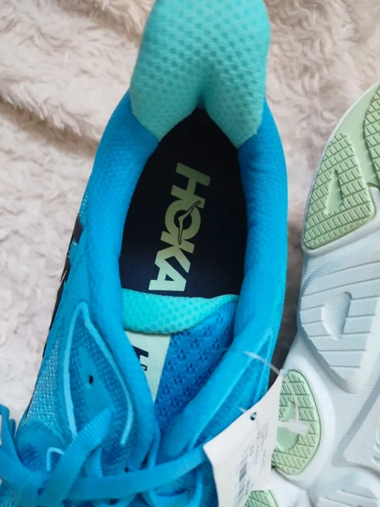 Used Hoka Clifton 10 bike — image 3 of 4