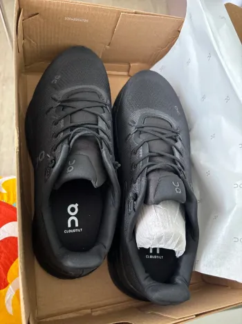 Used On Running Shoes bike — image 3 of 6