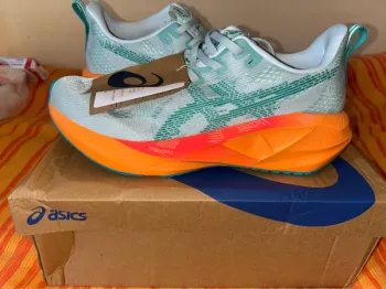 Used Asics Novablast 5 bike