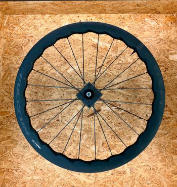 Použité Fulcrum Sharq 42 Wheelset 2025 bike