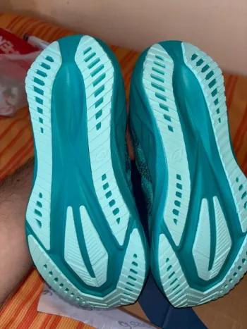 Used Asics Novablast 5 bike — image 7 of 9