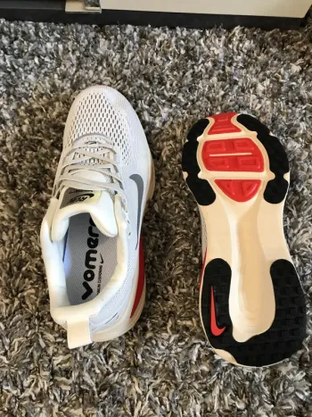 Used Nike ZoomX Vomero bike — image 2 of 6