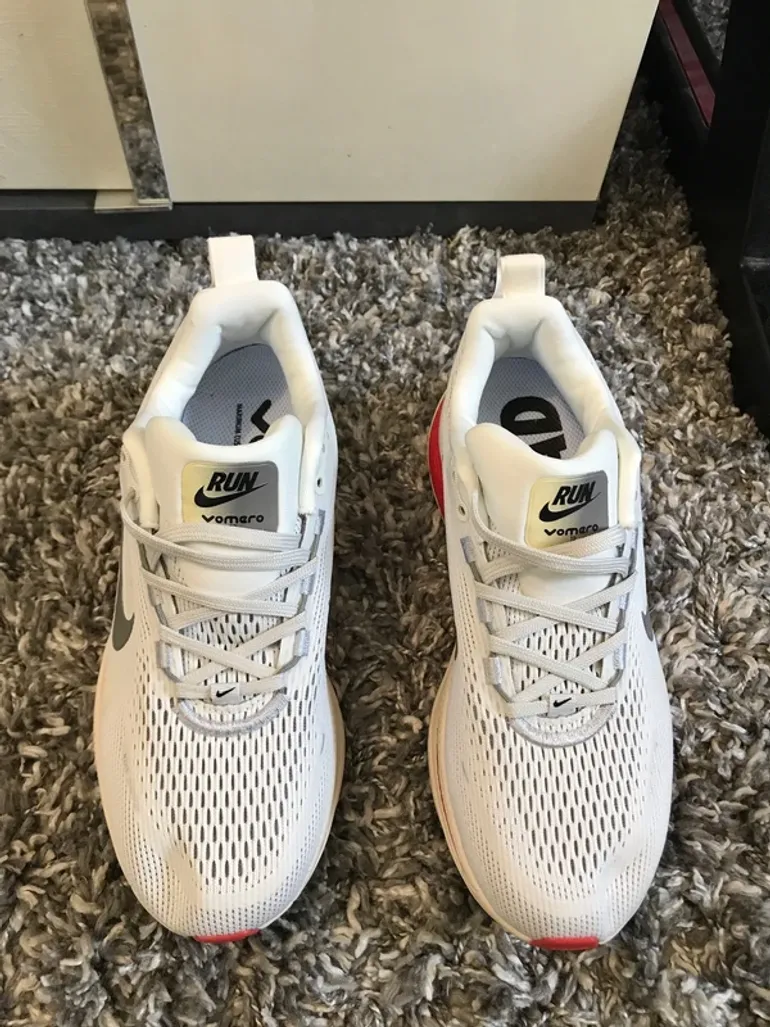 Used Nike ZoomX Vomero bike — image 3 of 6
