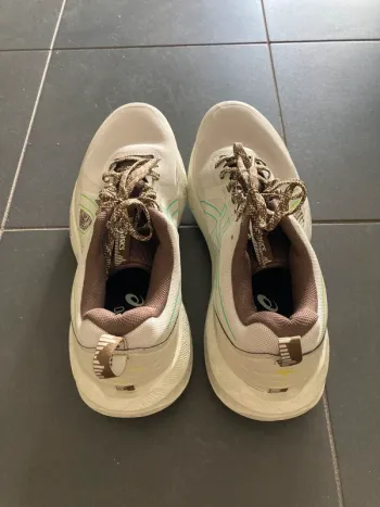 Used Asics Running Trail Shoes bike — image 7 of 10