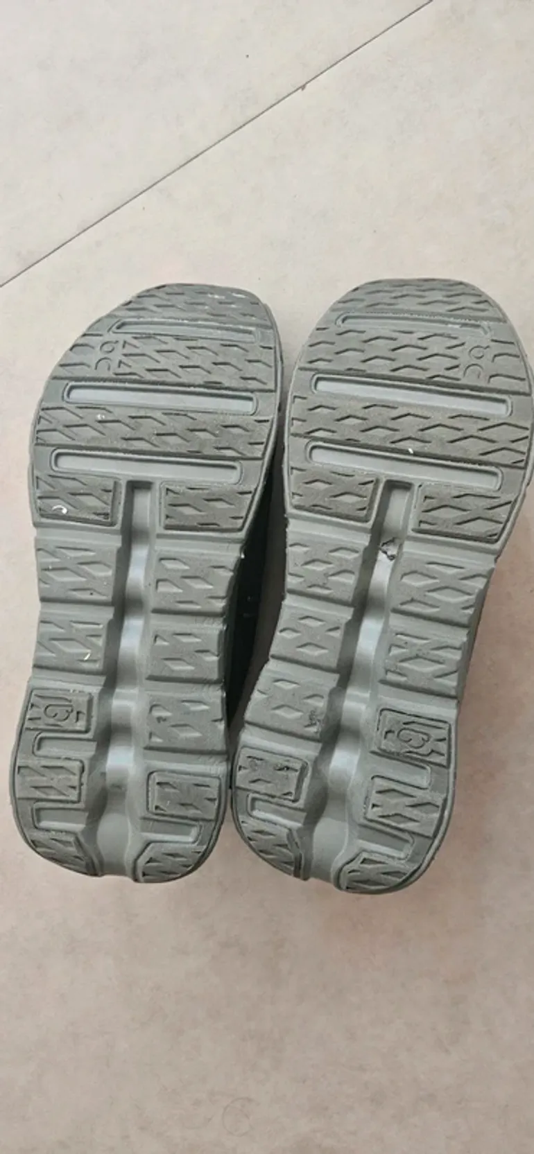 Used On Running On x Loewe bike — image 4 of 4