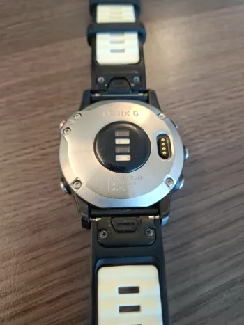 Used Garmin fenix 6 bike — image 3 of 3