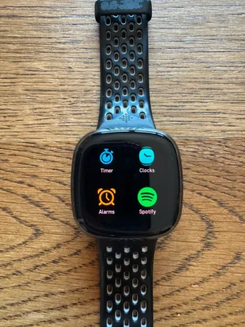 Fitbit Sense bike usato — immagine 3 di 10