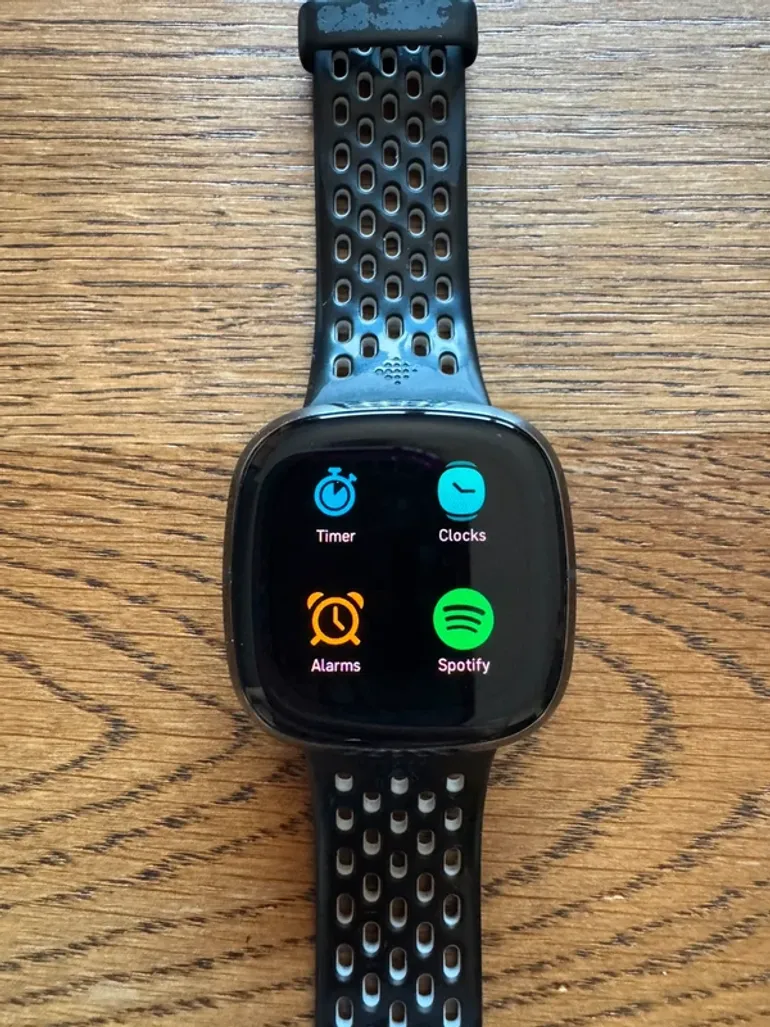 Fitbit Sense bike usato — immagine 3 di 10