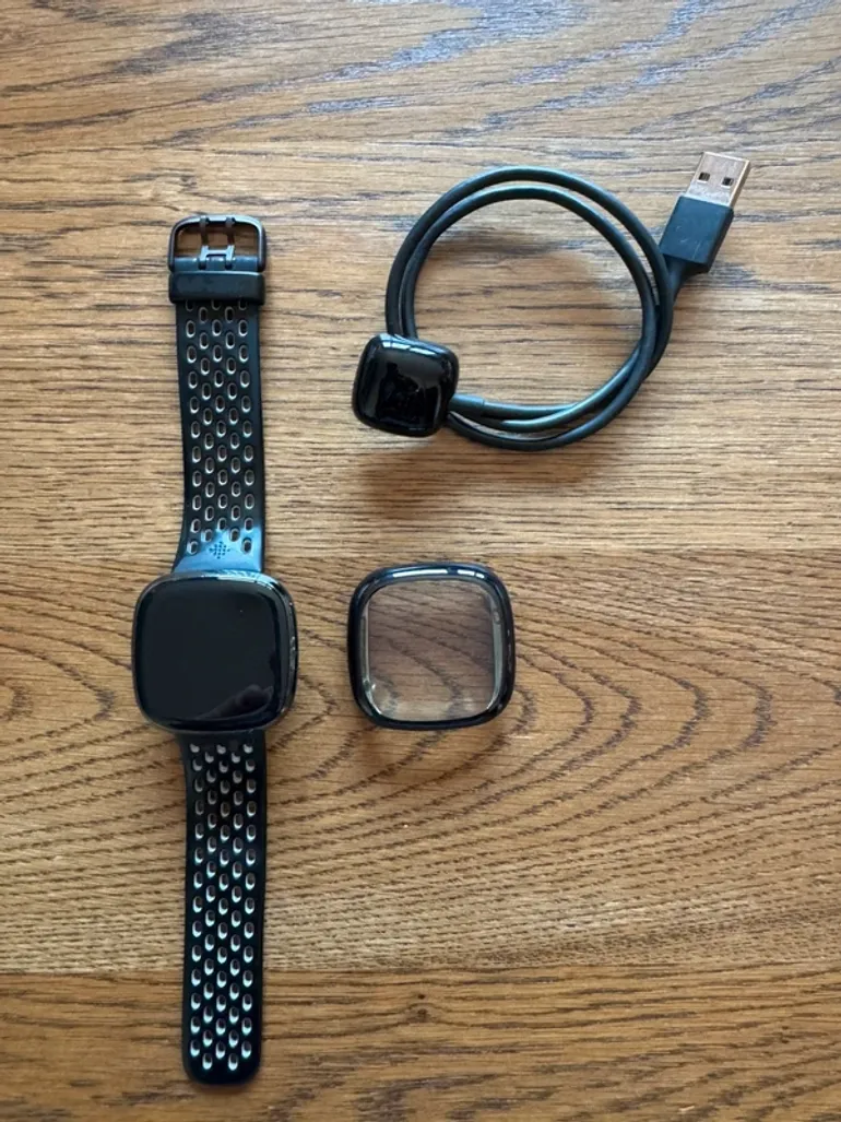 Fitbit Sense bike usato — immagine 6 di 10