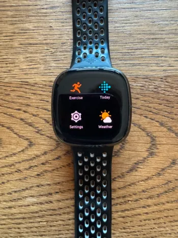 Fitbit Sense bike usato