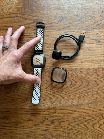 Fitbit Sense bike usato — immagine 7 di 10