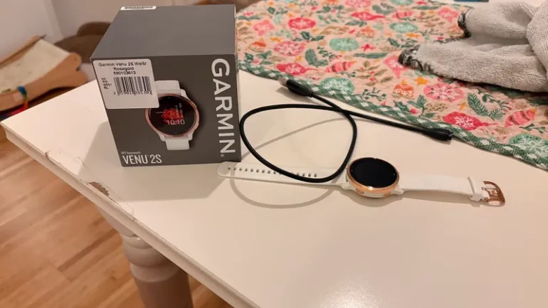 Used Garmin Venu2S bike — image 1 of 4