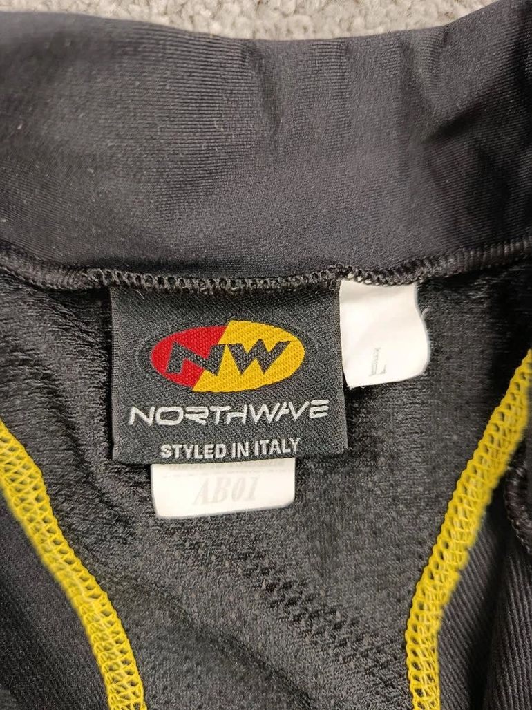 Used Northwave maillot vélo femme taille L - 702102 - débardeur bike — image 3 of 5