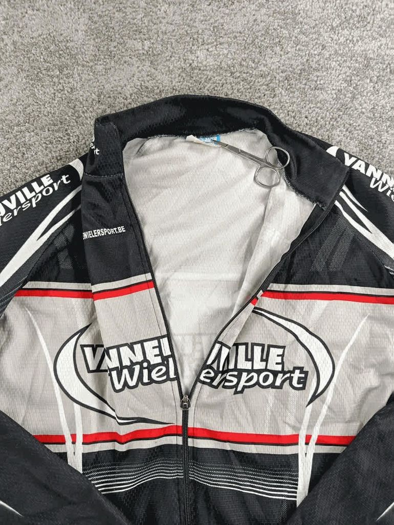 Used Bioracer Veste velo mi-saison homme taille M - 27 4650 bike — image 2 of 4