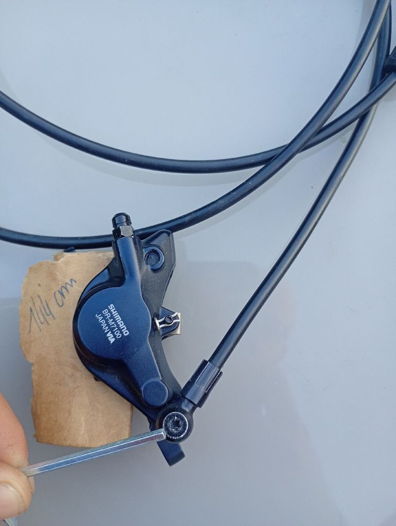 Used Shimano SLX 7100 Brakes bike — image 10 of 11