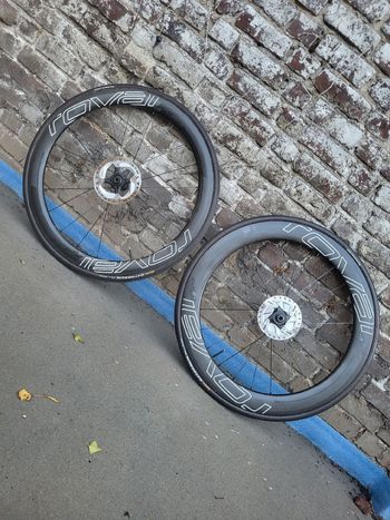 Used Roval Rapide CLX 64 Wheelset 2023 bike — image 2 of 9