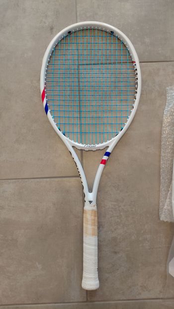 Używany Tecnifibre T-Fight 305S 18x19 2025 bike — zdjęcie 2 z 8
