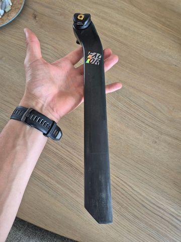 Used Factor Zadelpen met klemmen Saddles & Seatposts