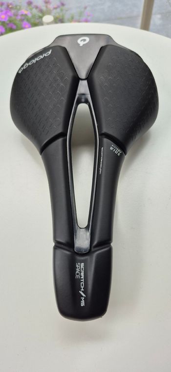 Used Prologo Scratch M5 Pas Wider T-irox HB 147mm 2025 bike