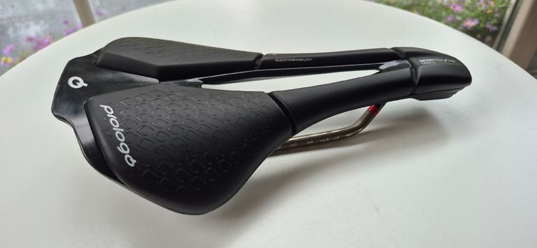 Used Prologo Scratch M5 Pas Wider T-irox HB 147mm 2025 bike — image 2 of 7
