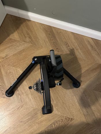 Used Wahoo KICKR V6 Smart Trainer 2022 bike — image 3 of 7