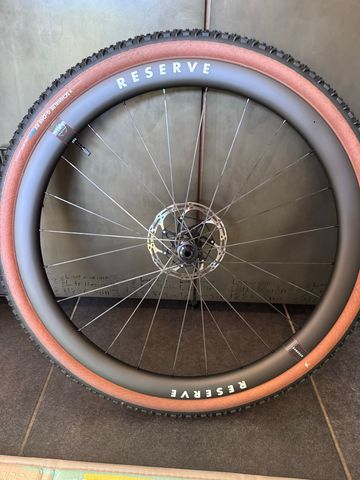 Used Reserve 40/44 GR 2025 bike — image 2 of 6