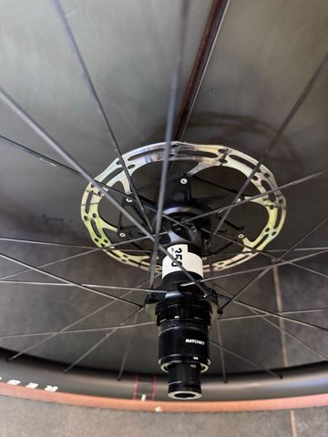 Used Reserve 40/44 GR 2025 bike — image 6 of 6