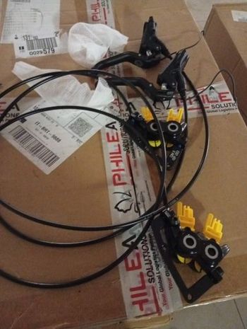 Used Magura MT5 4-piston Disc Brakes bike — image 7 of 12