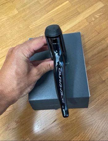 Used Shimano ST-R9250 bike — image 2 of 3